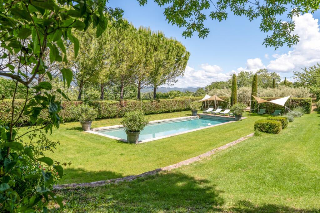 Main image of property: Provence-Alps-Cote d`Azur, Vaucluse, Apt