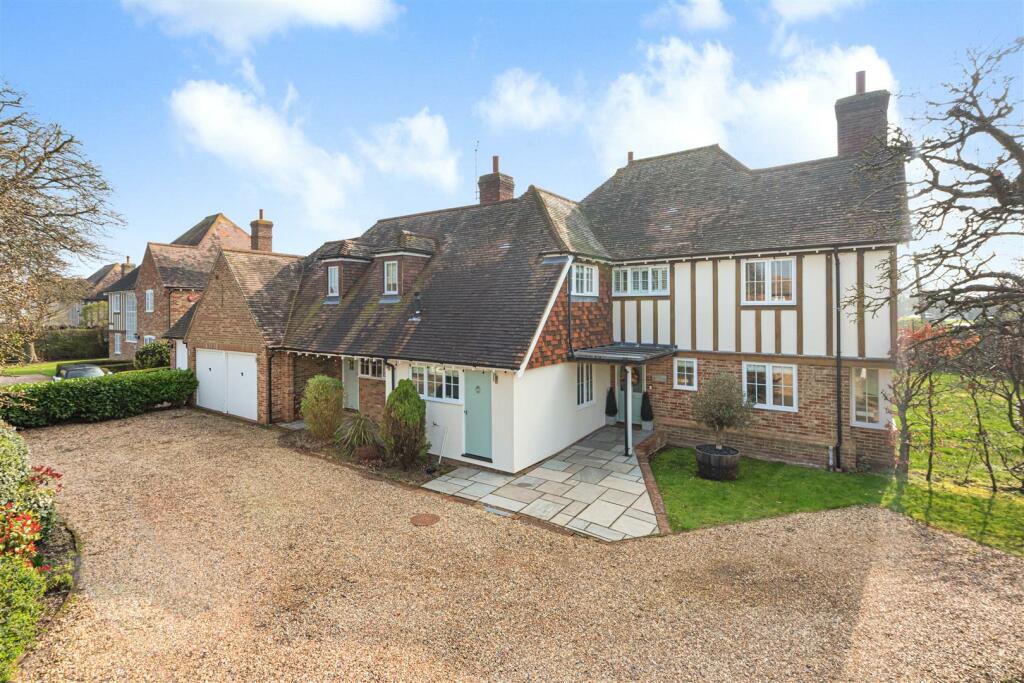 7 bedroom detached house for sale in The Leas, Chestfield, WHITSTABLE, CT5
