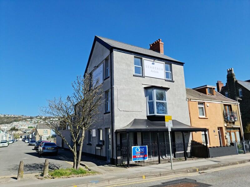 6 bedroom mixed use property for sale in 234 Oystermouth Road, Swansea
