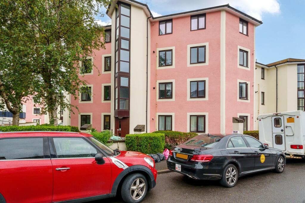 2 bedroom flat for sale in Brunswick Court, Duke Street, Swansea, City And County of Swansea., SA1