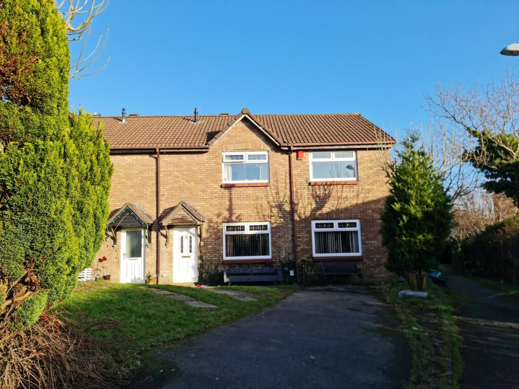 4 bedroom end of terrace house for sale in Poplar Close, Sketty, Swansea, City And County of Swansea., SA2