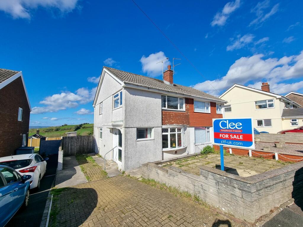 3 bedroom semi-detached house for sale in Gwelfor, Dunvant, Swansea, City And County of Swansea., SA2