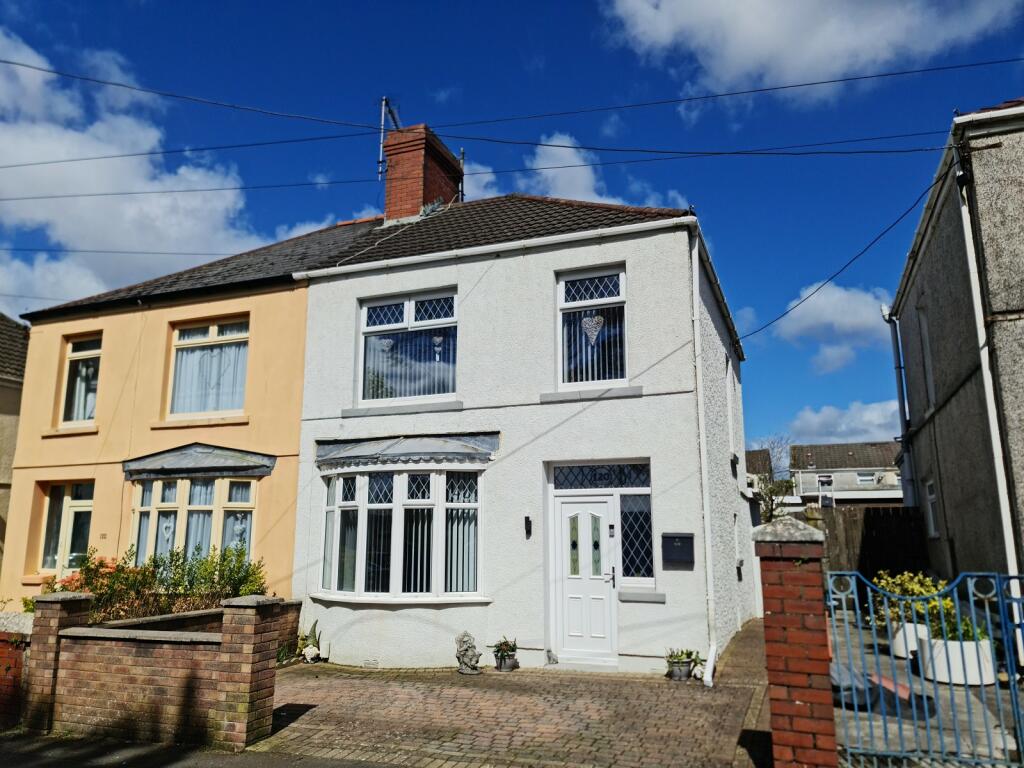 3 bedroom semi-detached house for sale in Swansea Road, Gorseinon, Swansea, City And County of Swansea., SA4