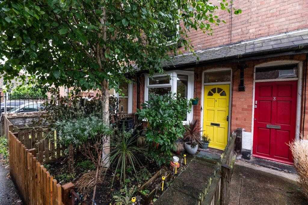 Main image of property: Wycliffe Grove, Mapperley, NG3