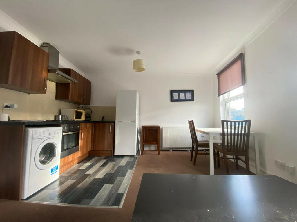 Main image of property: One Bedroom Flat in Wood Street, Walthamstow, E17