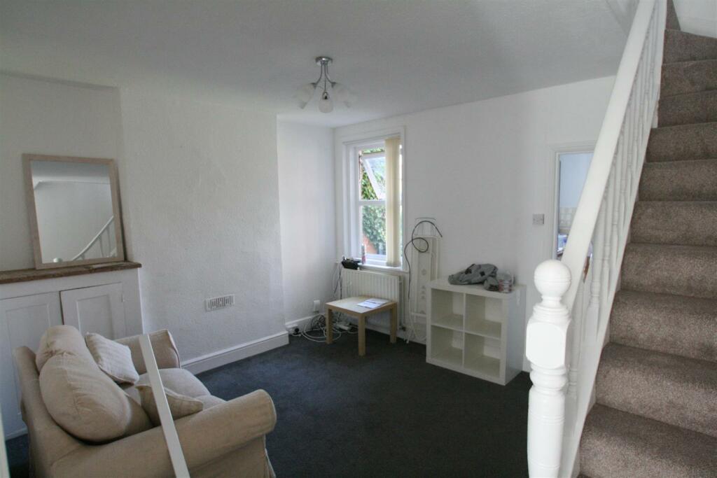 Additional property image - STUDENT HOUSE  Kemp Road Winton