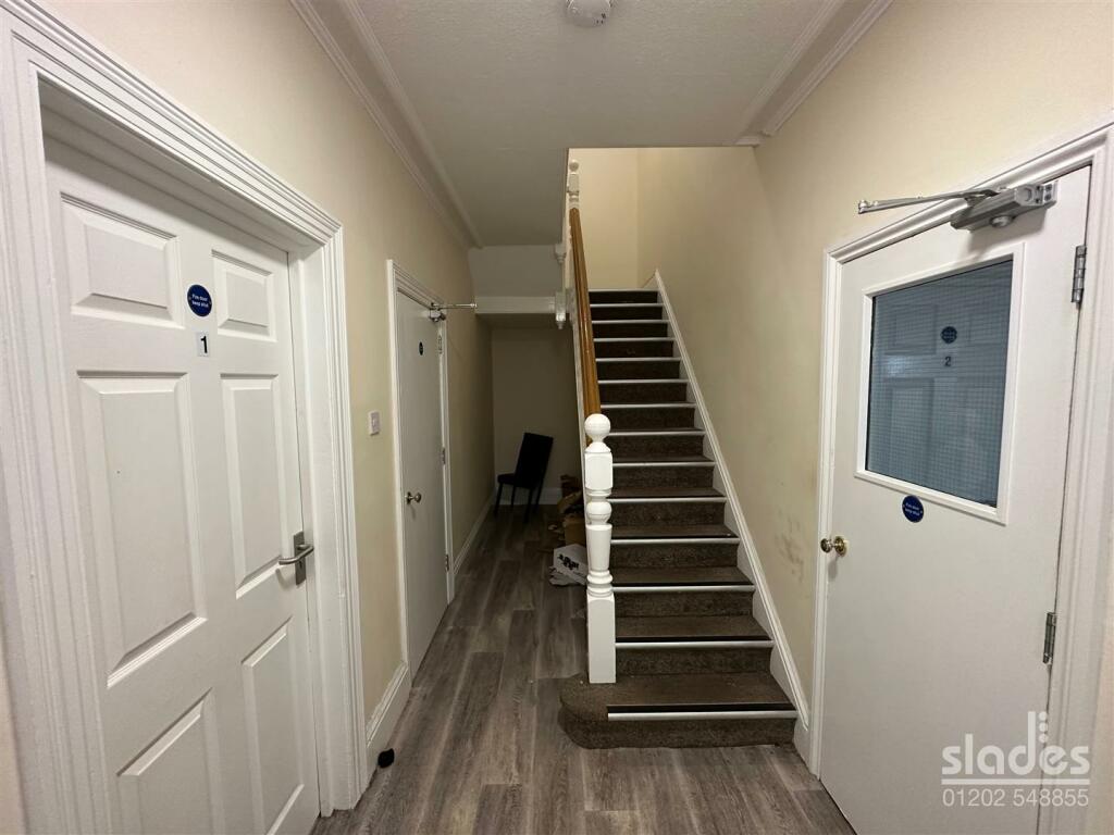 Additional property image - LUXURY STUDENT HOUSE Alma Road, Winton