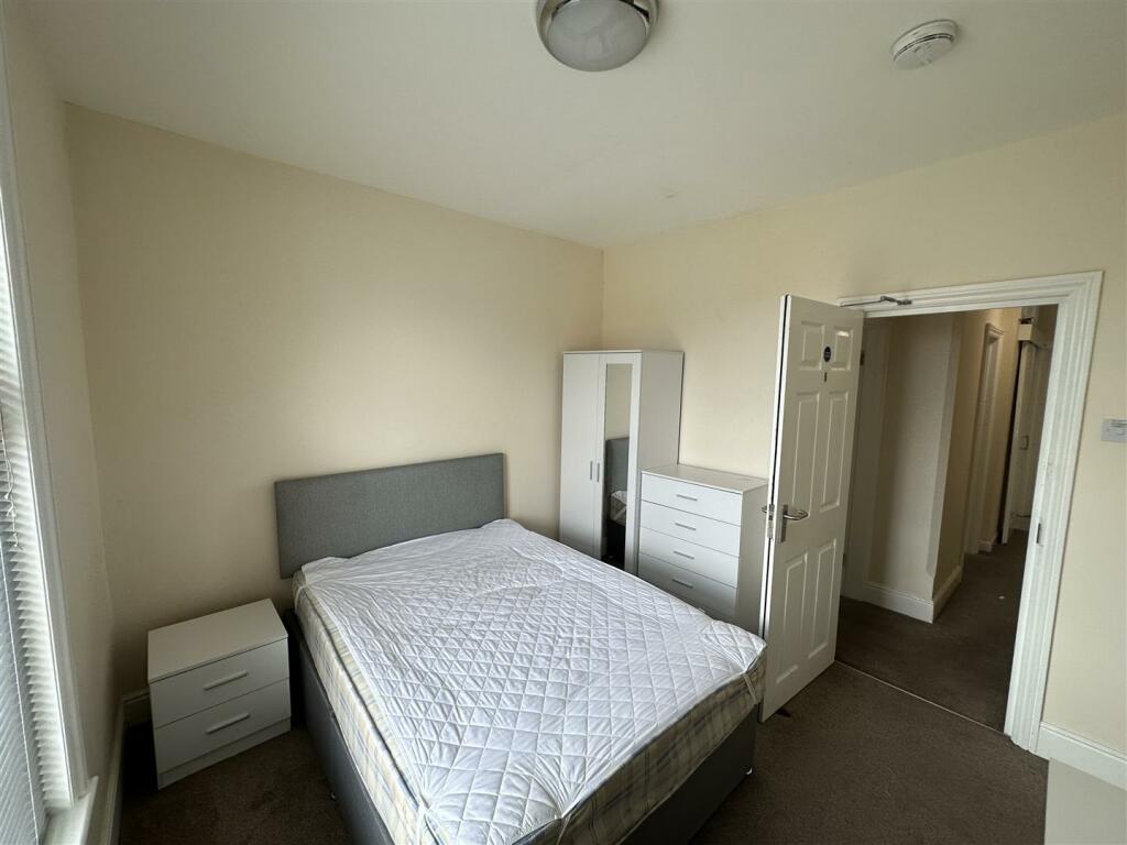 Additional property image - LUXURY STUDENT HOUSE Alma Road, Winton