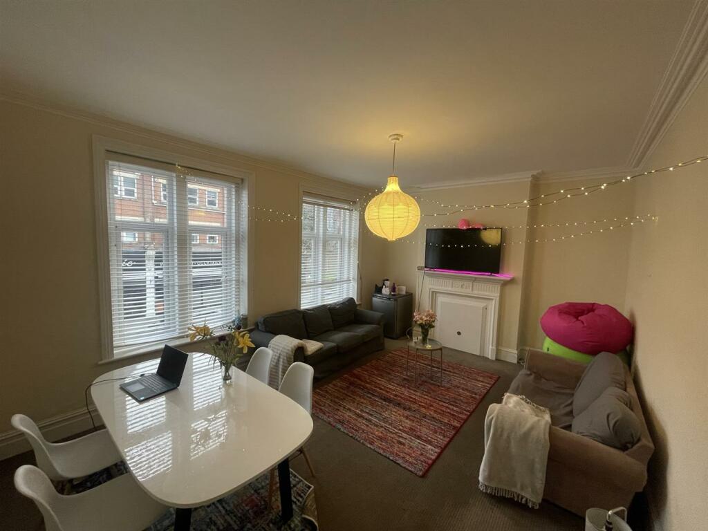 Additional property image - STUDENT FLAT Wimborne Road, Winton