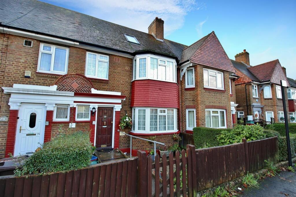 3 bedroom terraced house for sale in Worton Road, Isleworth, TW7