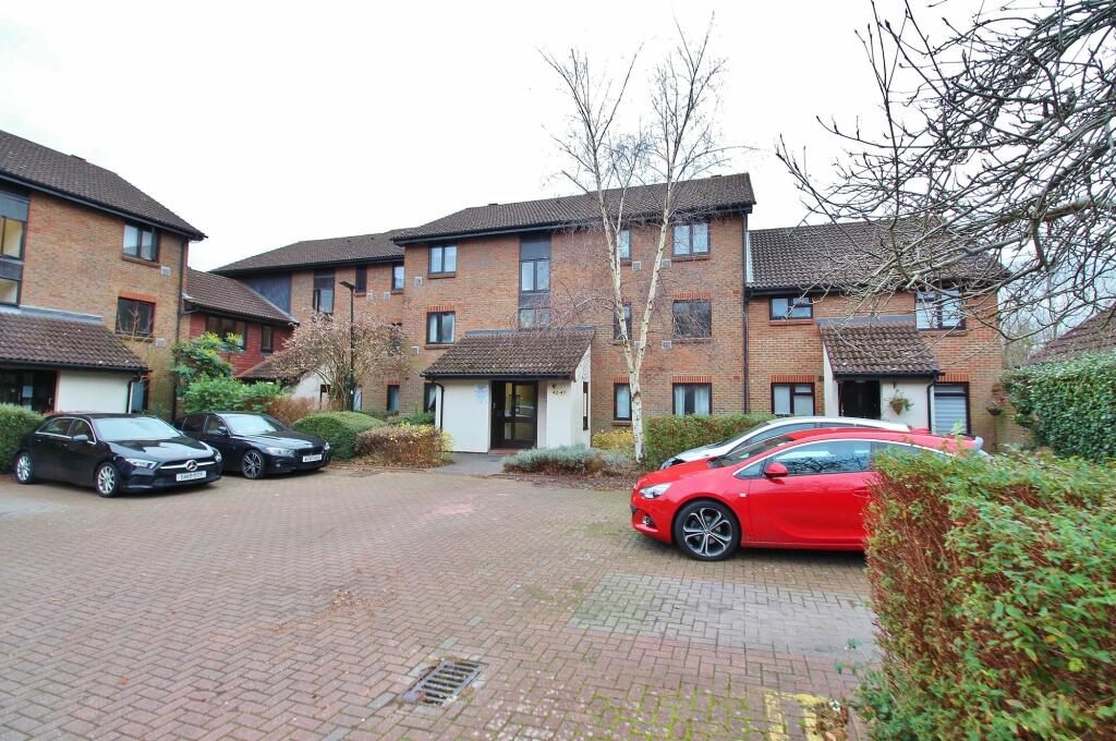 2 bedroom flat for rent in Braybourne Drive, Isleworth, TW7