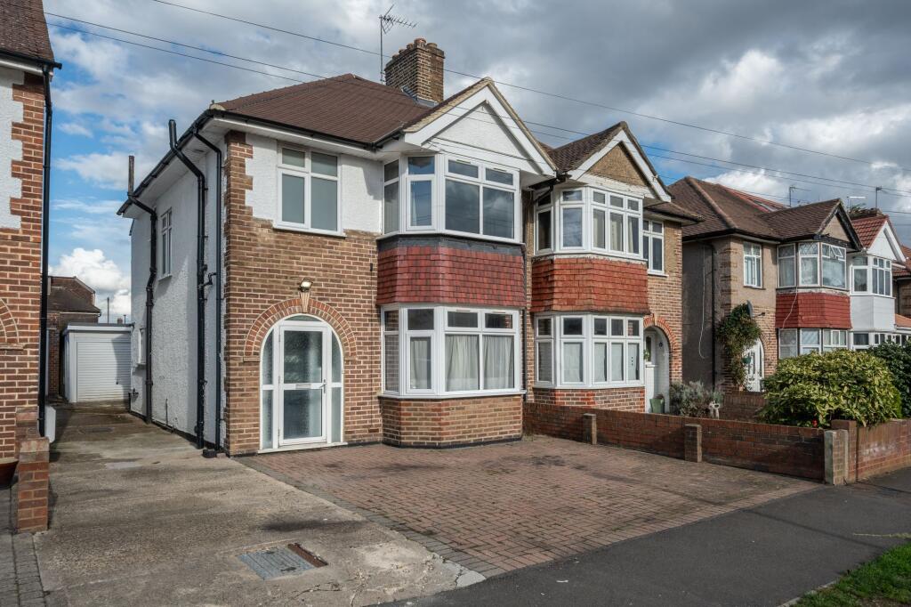 Main image of property: Park Road, Hounslow, TW3