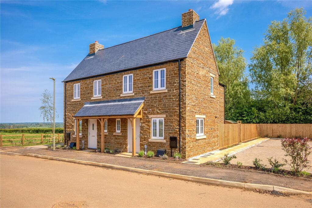 2 bedroom semidetached house for sale in Hempton Gate, Deddington