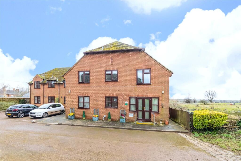 Main image of property: Grove Court, The Grove, Deddington, OX15