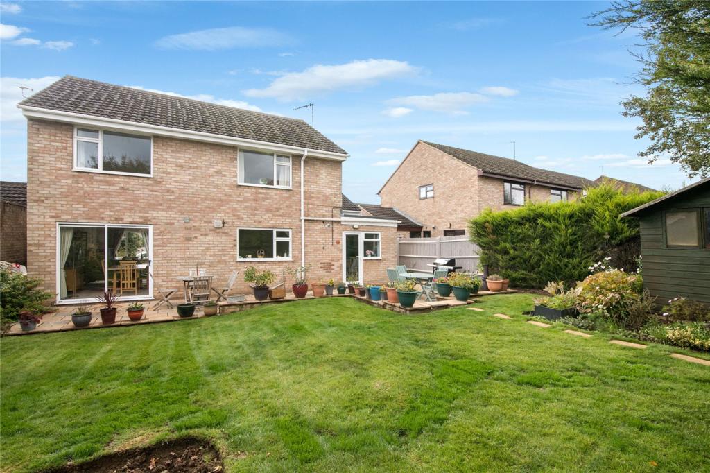 4 bedroom house for sale in Chipperfield Park Road, Bloxham, Banbury