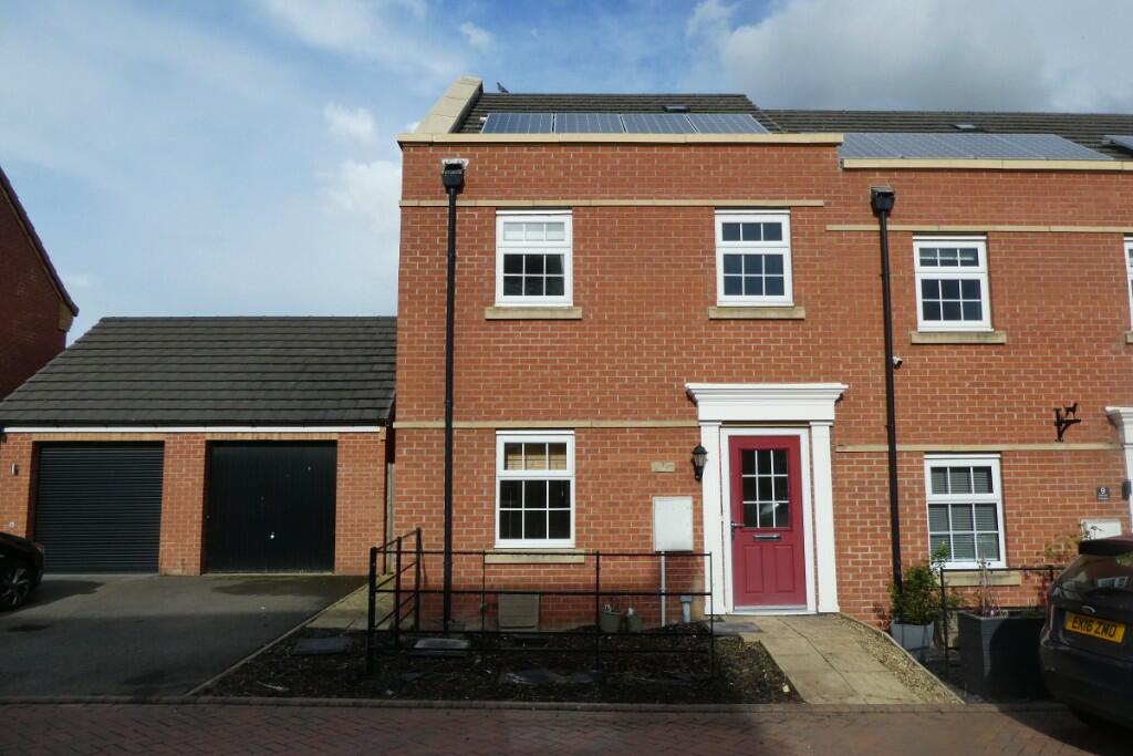3 bedroom end of terrace house for rent in Witham Crescent, Bourne