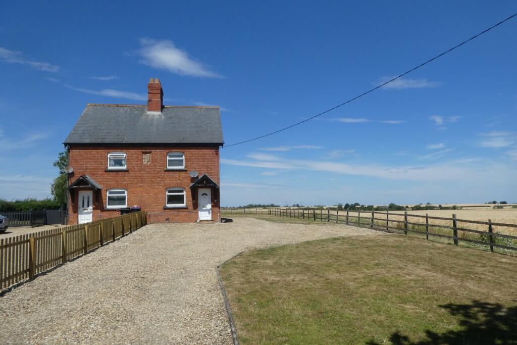 Main image of property: Manor Farm Cottage, Graby NG34