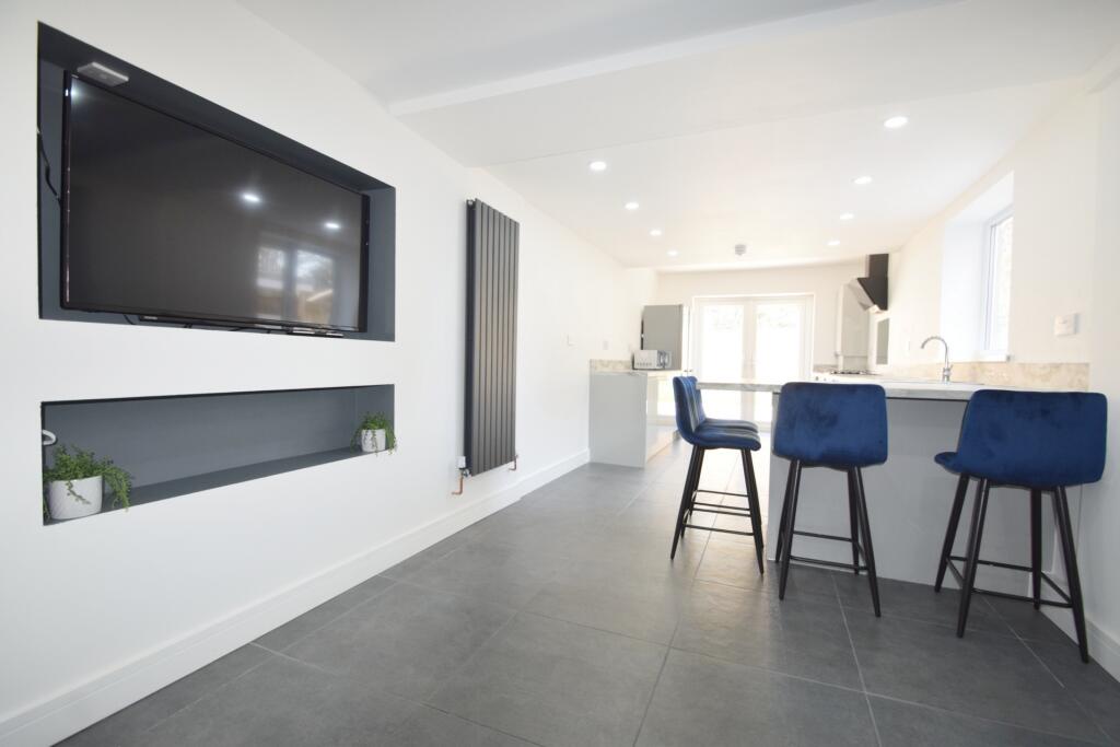 Main image of property: Cathays Terrace, Cardiff, CF24