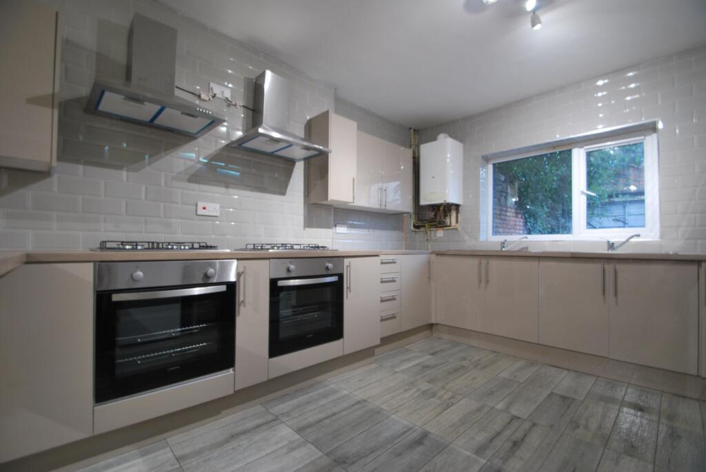 Main image of property: Llantwit Stret, Cathays, CF24