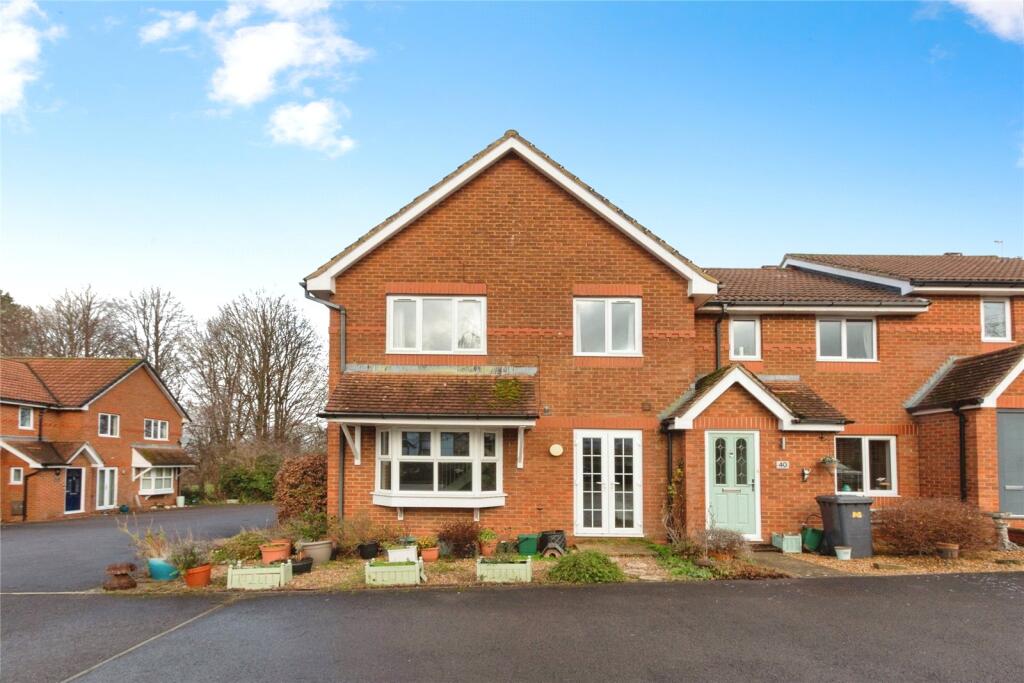 Main image of property: Birches Crest, Hatch Warren, Basingstoke, Hampshire, RG22