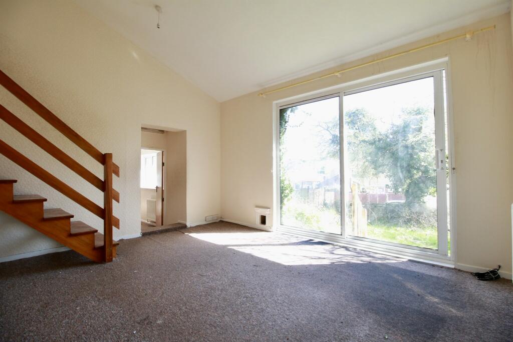 4 bedroom house for sale in Metcalfe Avenue, BN9