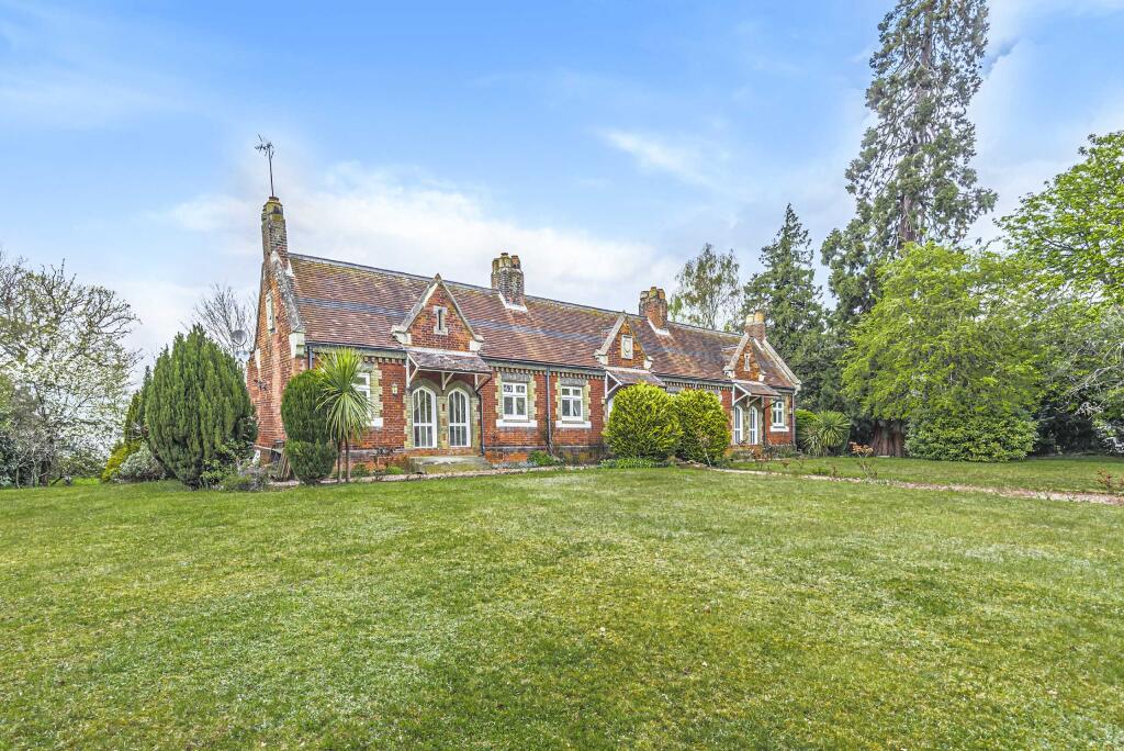 5 bedroom house for sale in Summerhouse Lane, Aldenham, WD25