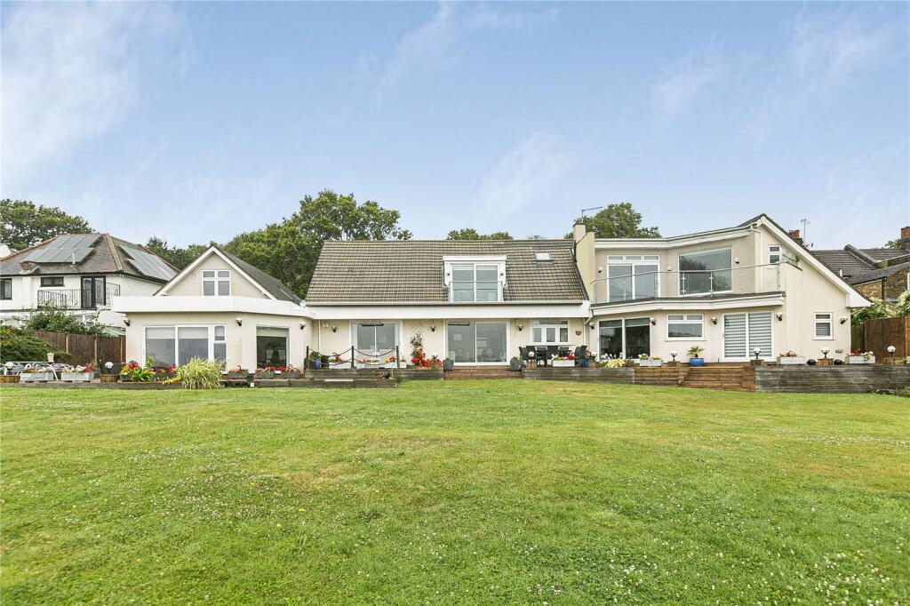Main image of property: The Ridgeway, Enfield, EN2