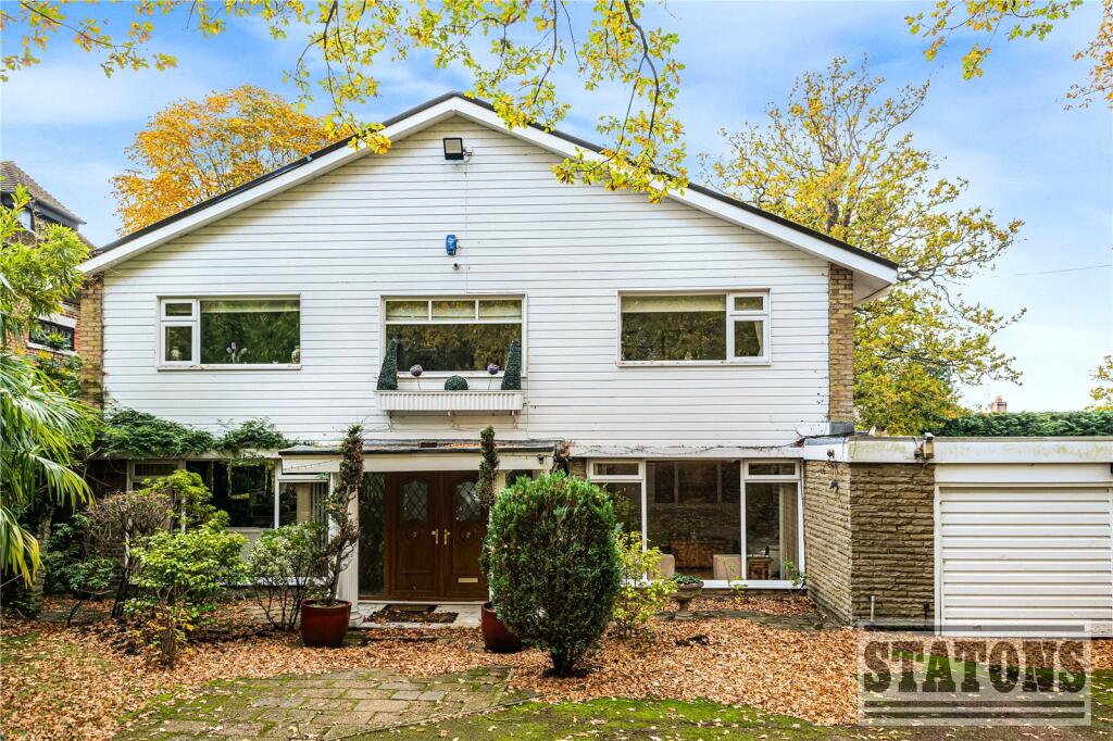 Main image of property: Cockfosters Road, Barnet, EN4