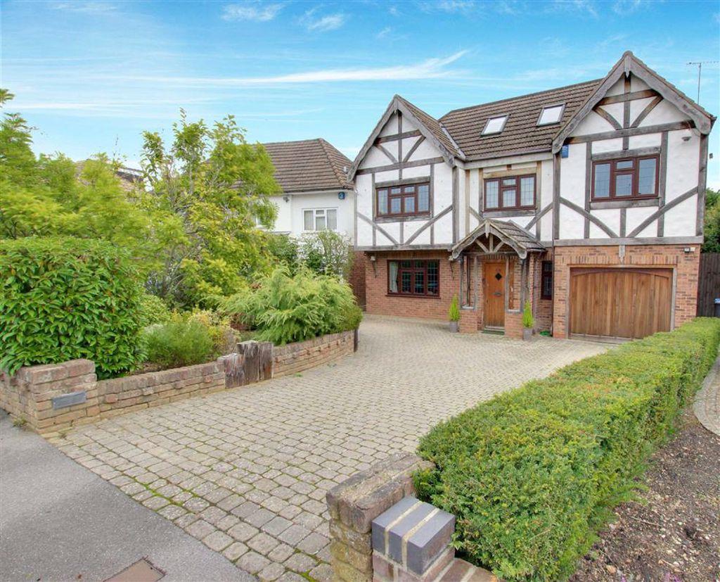 6 bedroom detached house for sale in Parkgate Avenue, Hadley Wood