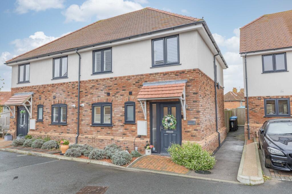 Main image of property: Greyhound Gardens, Aylesham, Canterbury, Kent, CT3