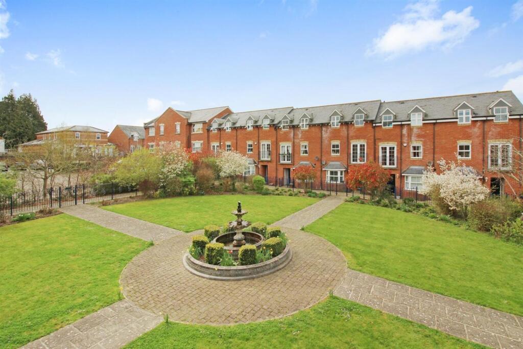 Main image of property: Gardeners Place, Chartham, Canterbury, Kent, CT4