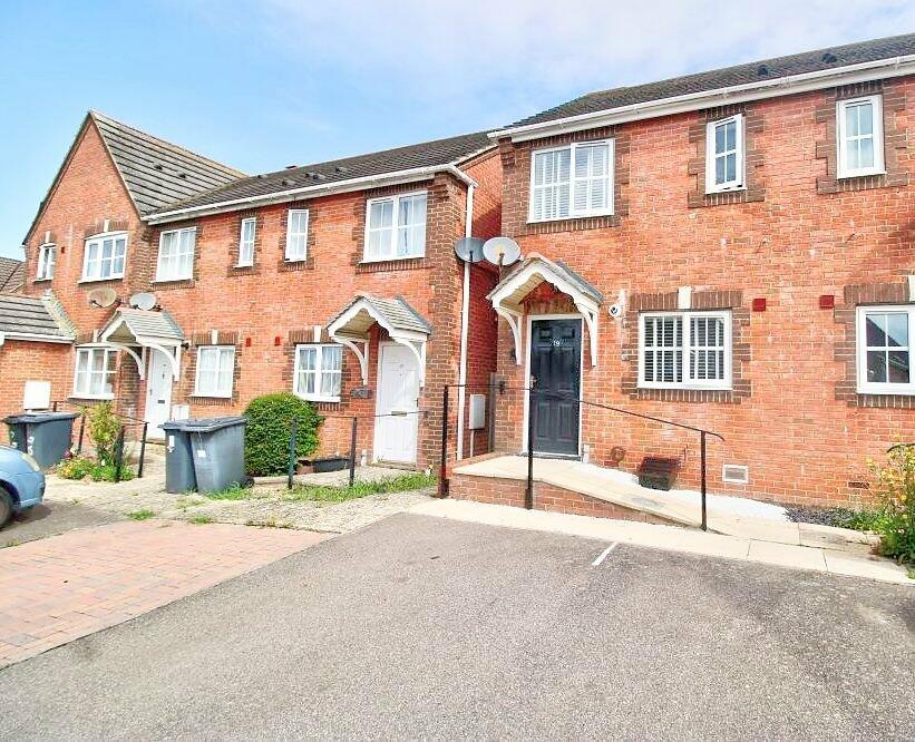 2 bedroom semidetached house for sale in Eden Close, Stone Cross