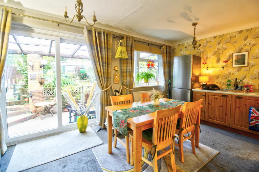 Additional property image - Court Road, Eastbourne, BN22 9EZ