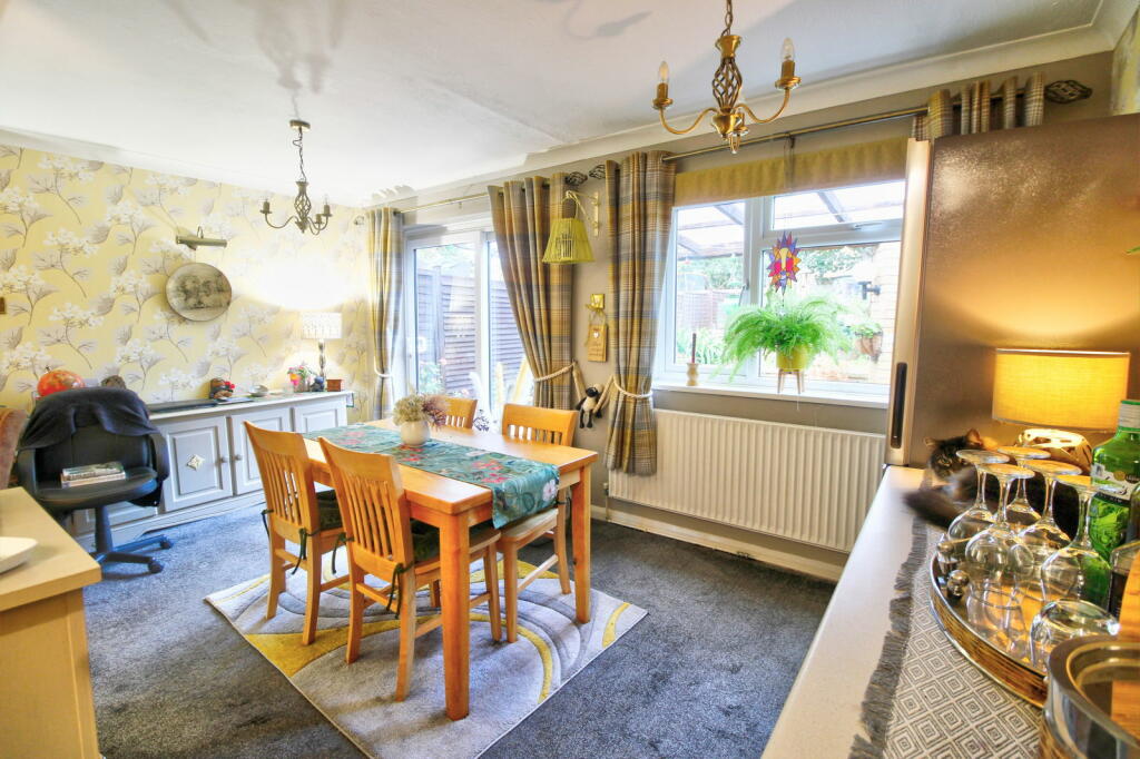 Additional property image - Court Road, Eastbourne, BN22 9EZ