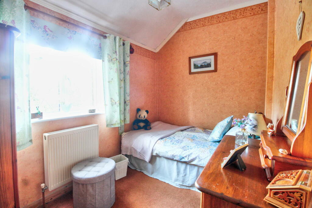 Additional property image - Court Road, Eastbourne, BN22 9EZ