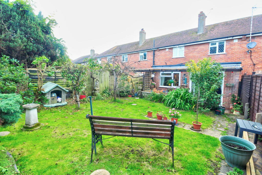 Additional property image - Court Road, Eastbourne, BN22 9EZ