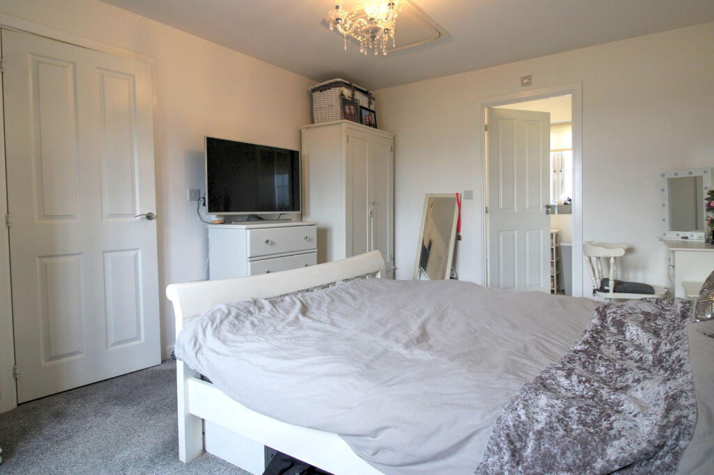 Additional property image - Carnforth Crescent, Eastbourne, BN23 8NJ