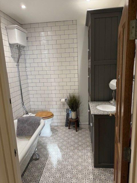 Additional property image - Roselands Avenue, Eastbourne, BN22 8NX