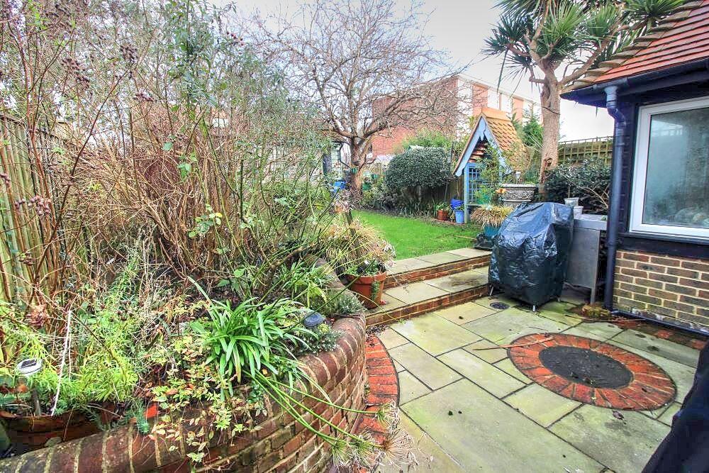 Additional property image - Roselands Avenue, Eastbourne, BN22 8NX