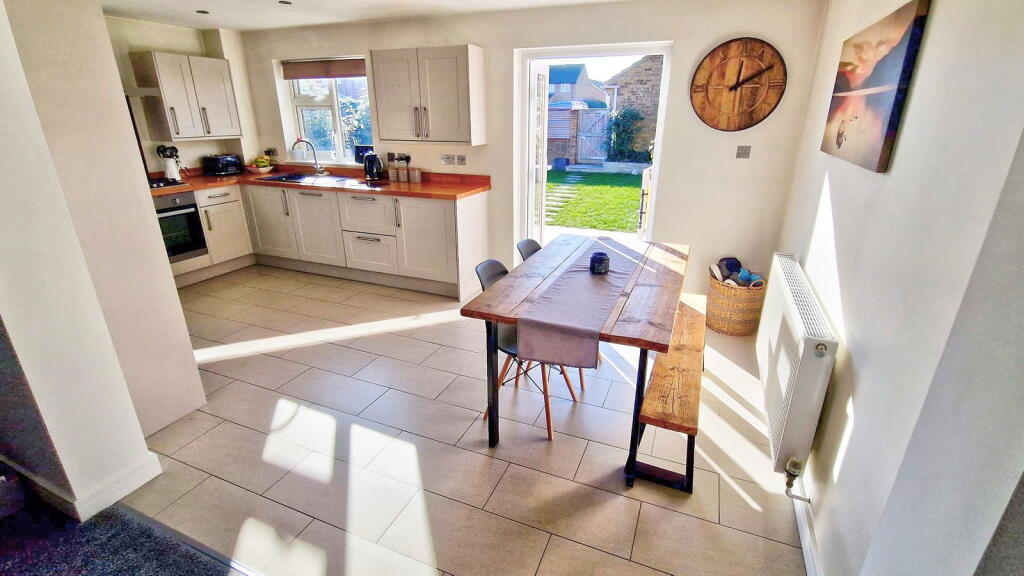 Additional property image - Jerome Close, Eastbourne, BN23 7QY
