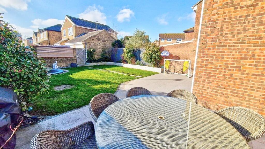 Additional property image - Jerome Close, Eastbourne, BN23 7QY