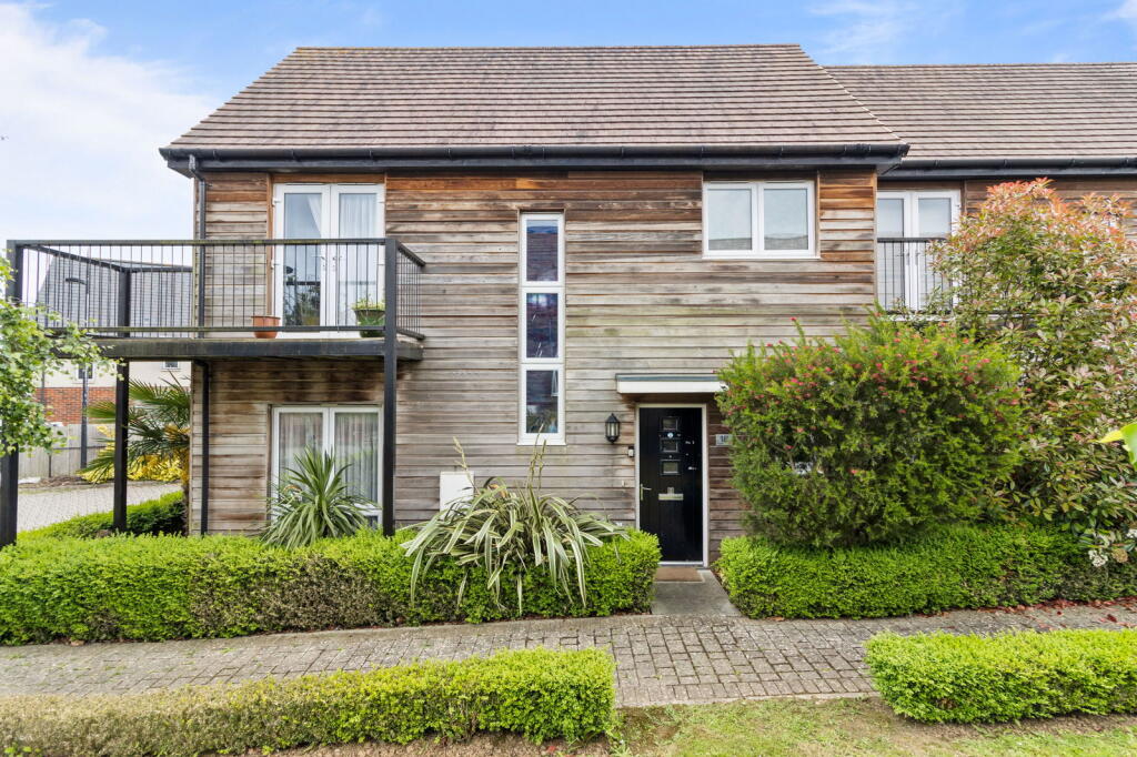 3 bedroom end of terrace house