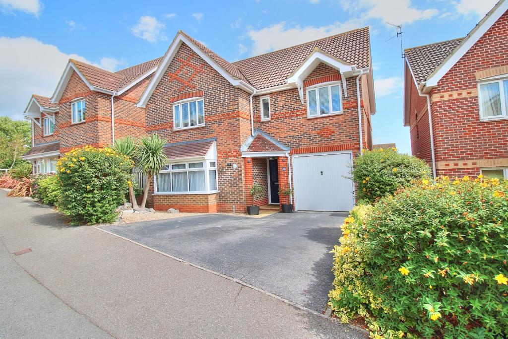 4 bedroom detached house for sale in Penrith Way, Eastbourne, BN23