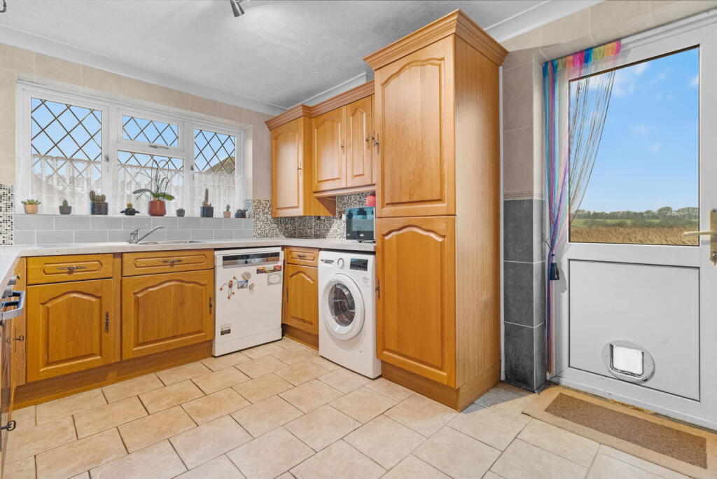 Additional property image - Brendon Close, Eastbourne, BN23 8AF
