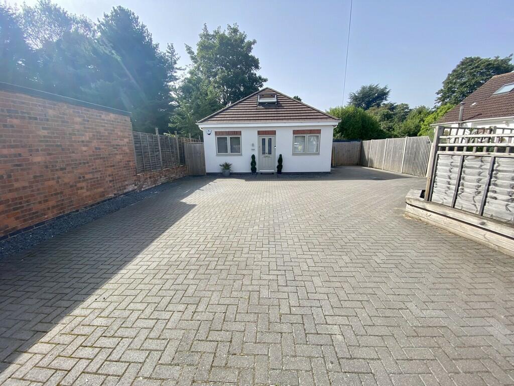 4 bedroom detached bungalow for sale in Hasilwood Square, Stoke Green, Coventry, CV3 1GH, CV3