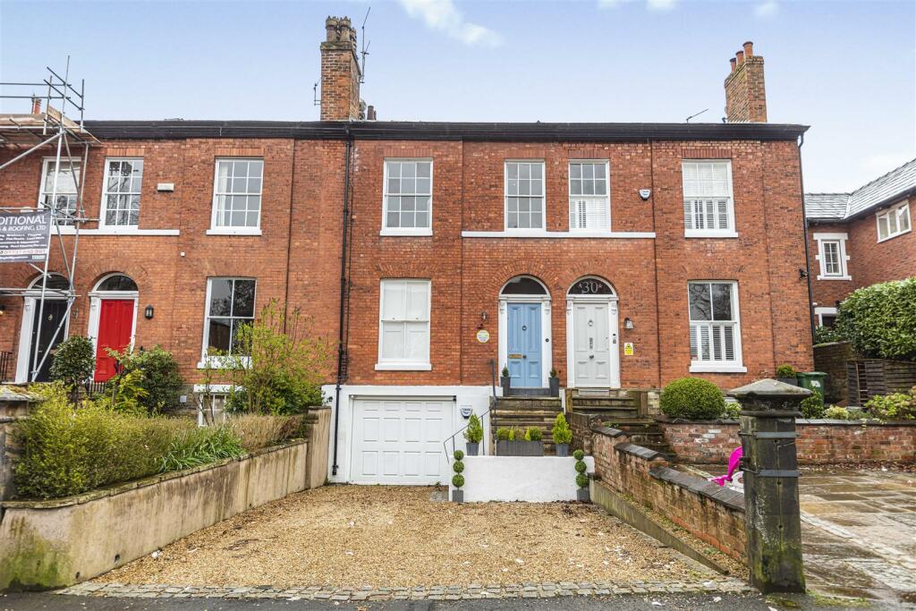 4 bedroom terraced house for sale in Stamford Road, Bowdon, Altrincham, WA14