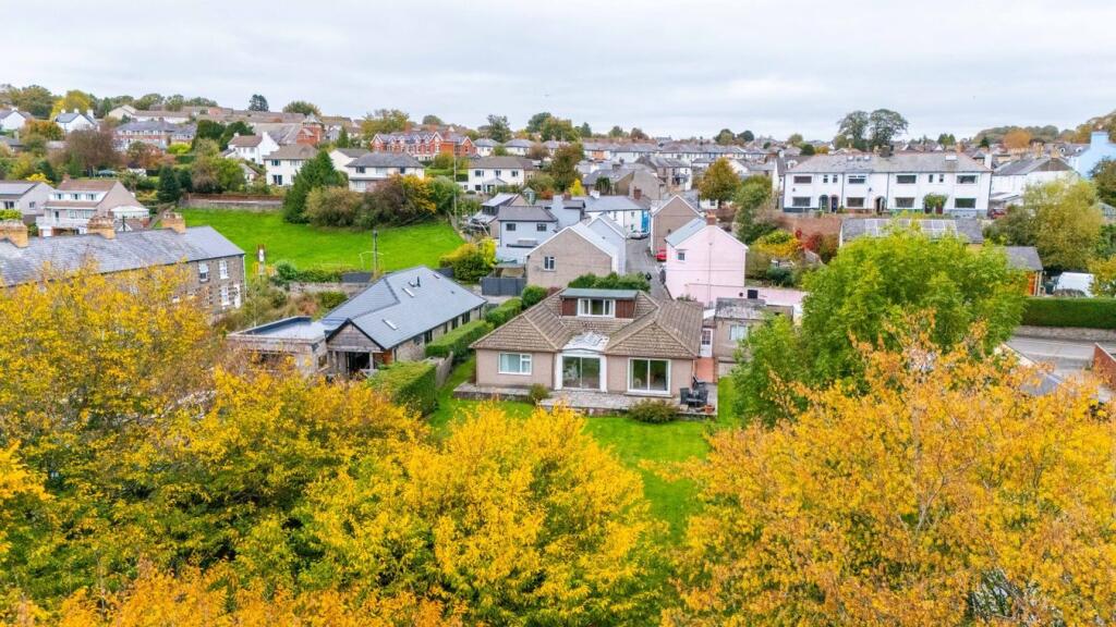 5 bedroom property