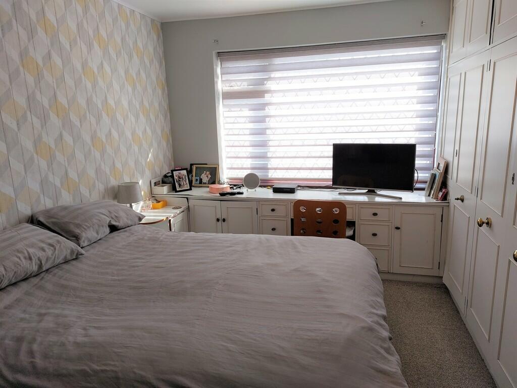 4 bedroom semidetached house for sale in Alexander Drive, Unsworth