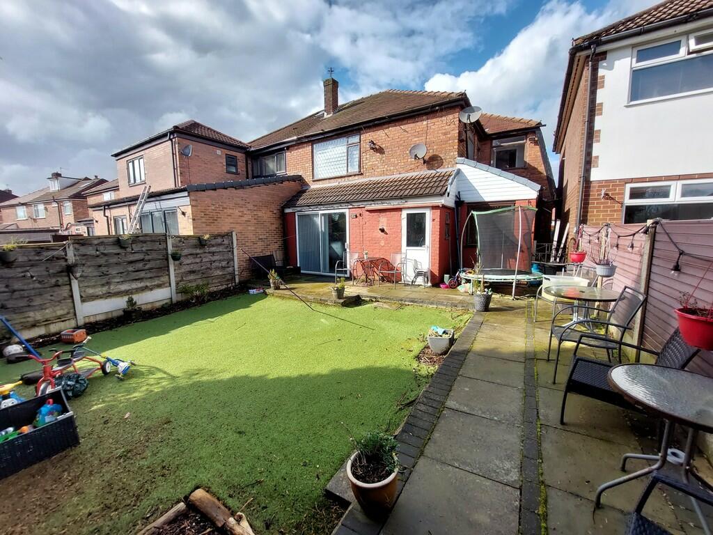 4 bedroom semidetached house for sale in Alexander Drive, Unsworth
