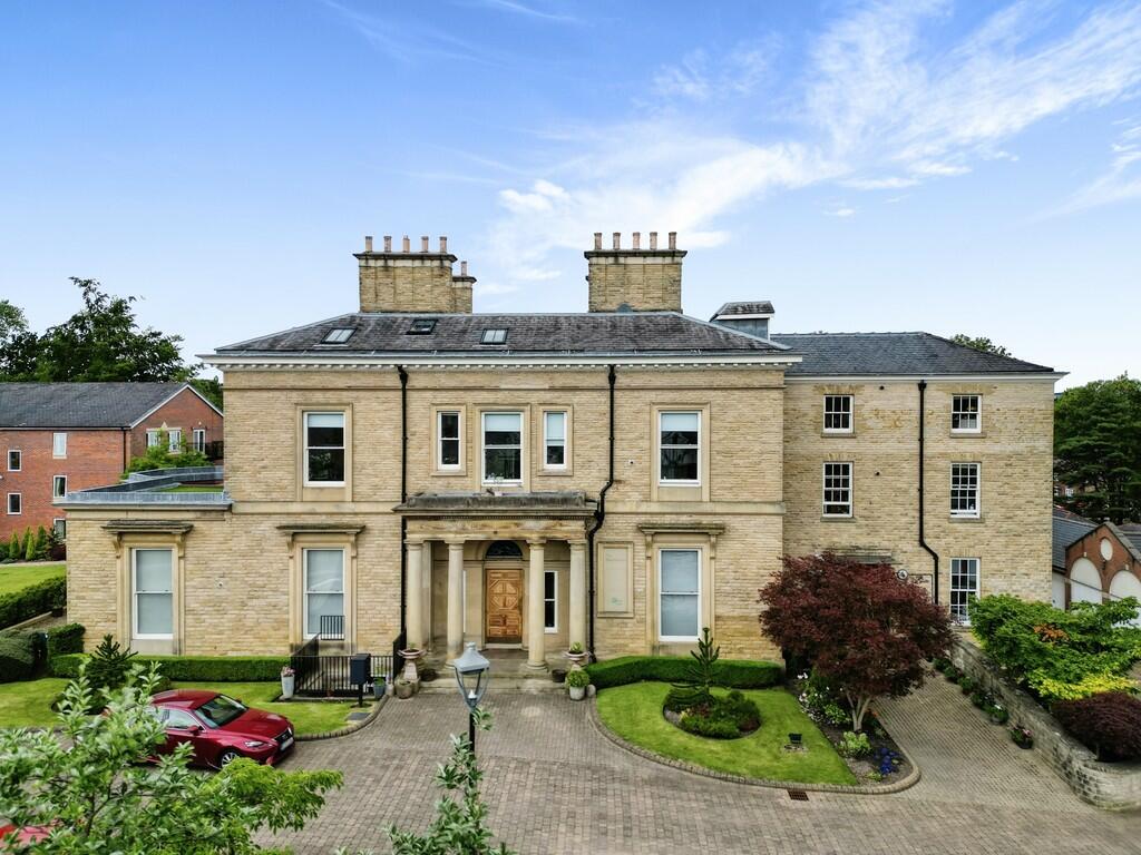 2 bedroom apartment for sale in The Residences, Scholes Lane, Prestwich, M25